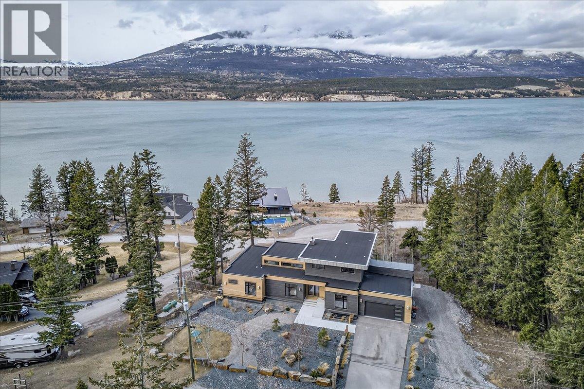 8799 Grainger Road, Canal Flats, British Columbia  V0B 1B0 - Photo 84 - 10380333