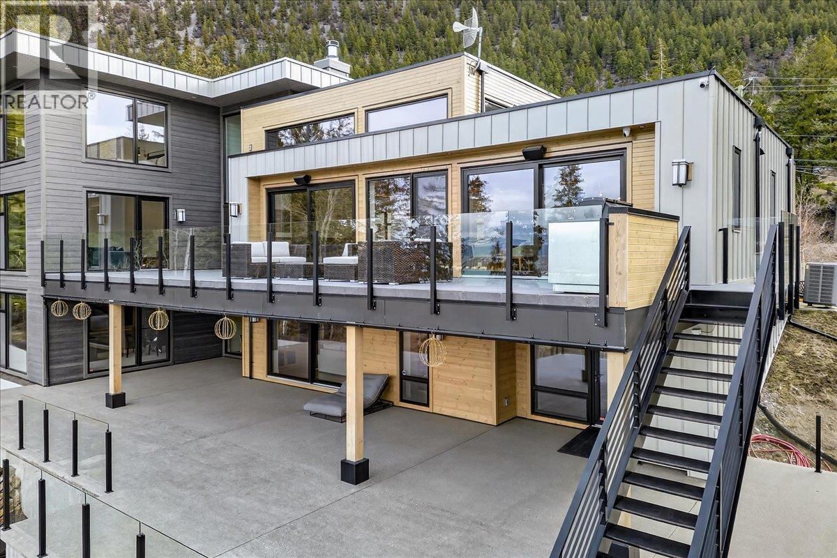 8799 Grainger Road, Canal Flats, British Columbia  V0B 1B0 - Photo 90 - 10380333