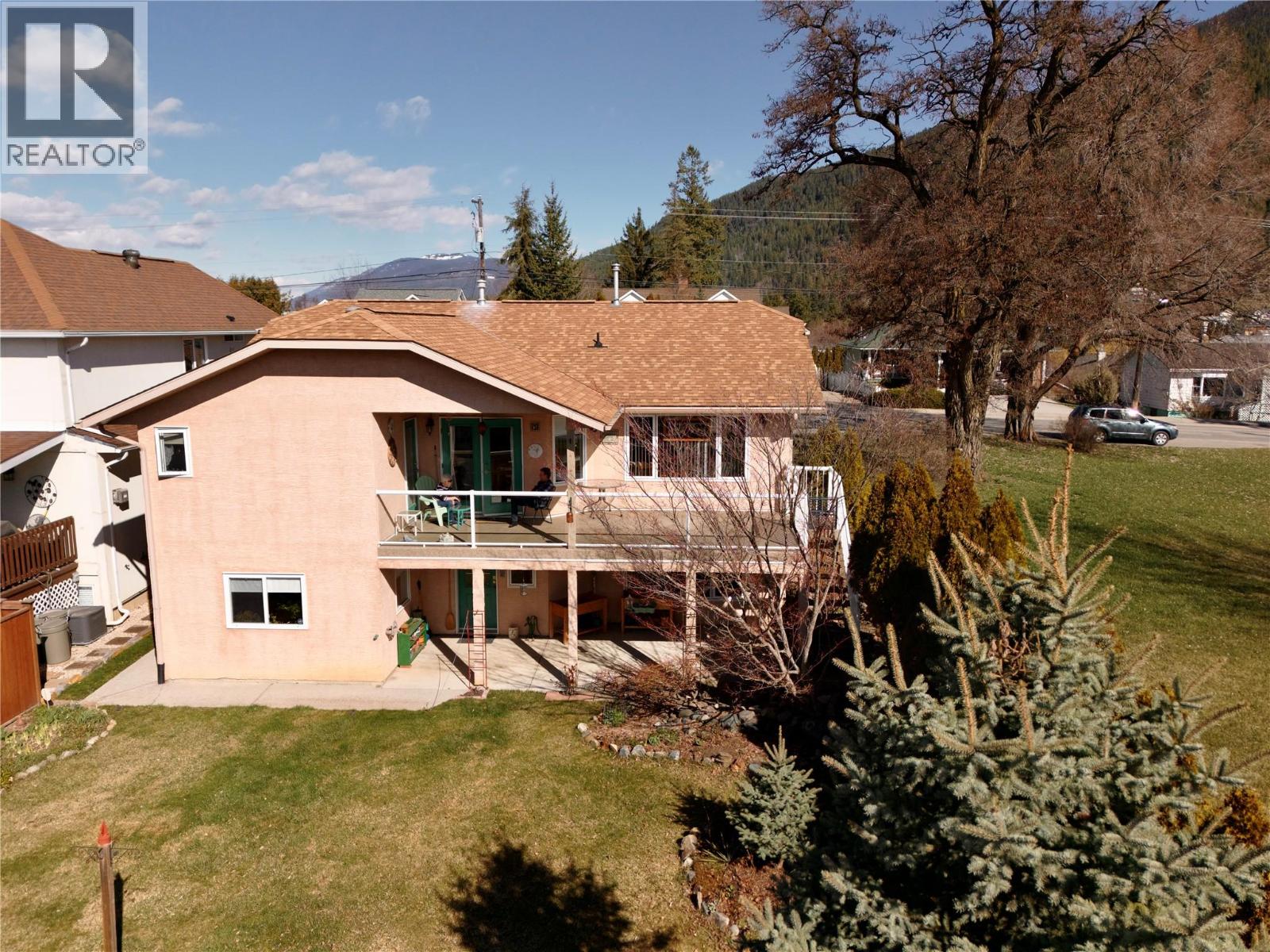 1401 Hillside Street, Creston, British Columbia  V0B 1G0 - Photo 13 - 10379559