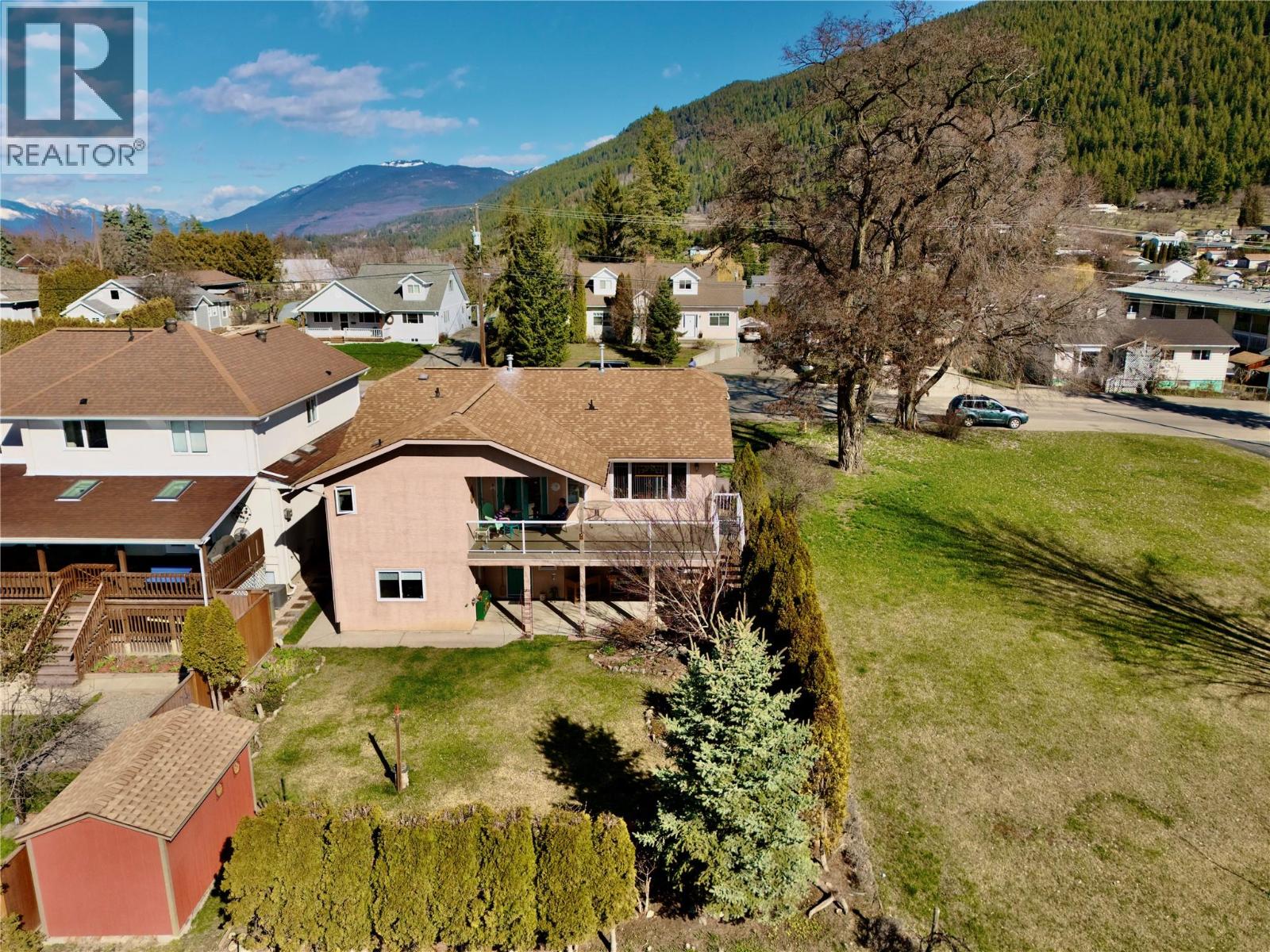 1401 Hillside Street, Creston, British Columbia  V0B 1G0 - Photo 19 - 10379559