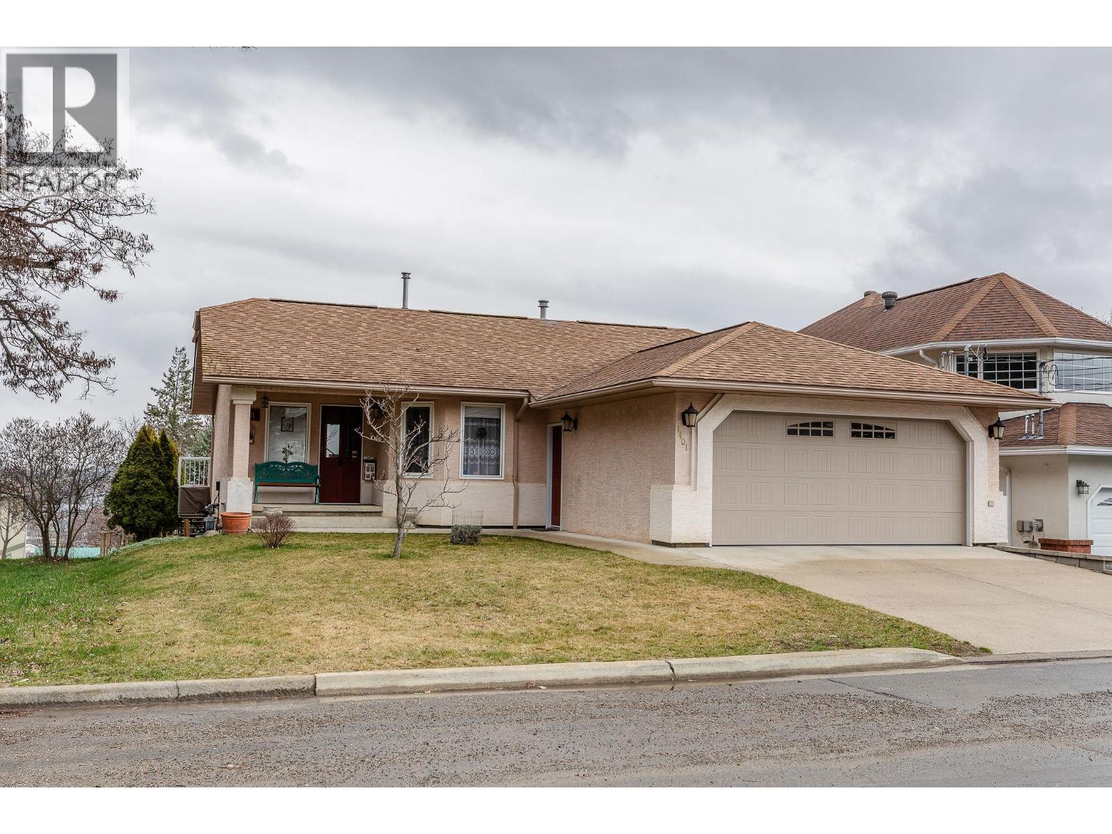 1401 Hillside Street, Creston, British Columbia  V0B 1G0 - Photo 3 - 10379559