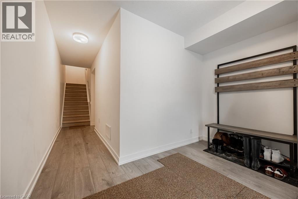 205 West Oak Trail Unit# 2, Kitchener, Ontario  N2R 1R4 - Photo 8 - 40812022