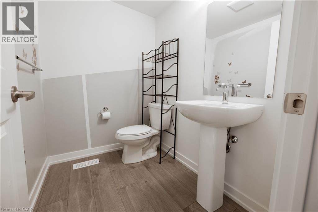 205 West Oak Trail Unit# 2, Kitchener, Ontario  N2R 1R4 - Photo 18 - 40812022