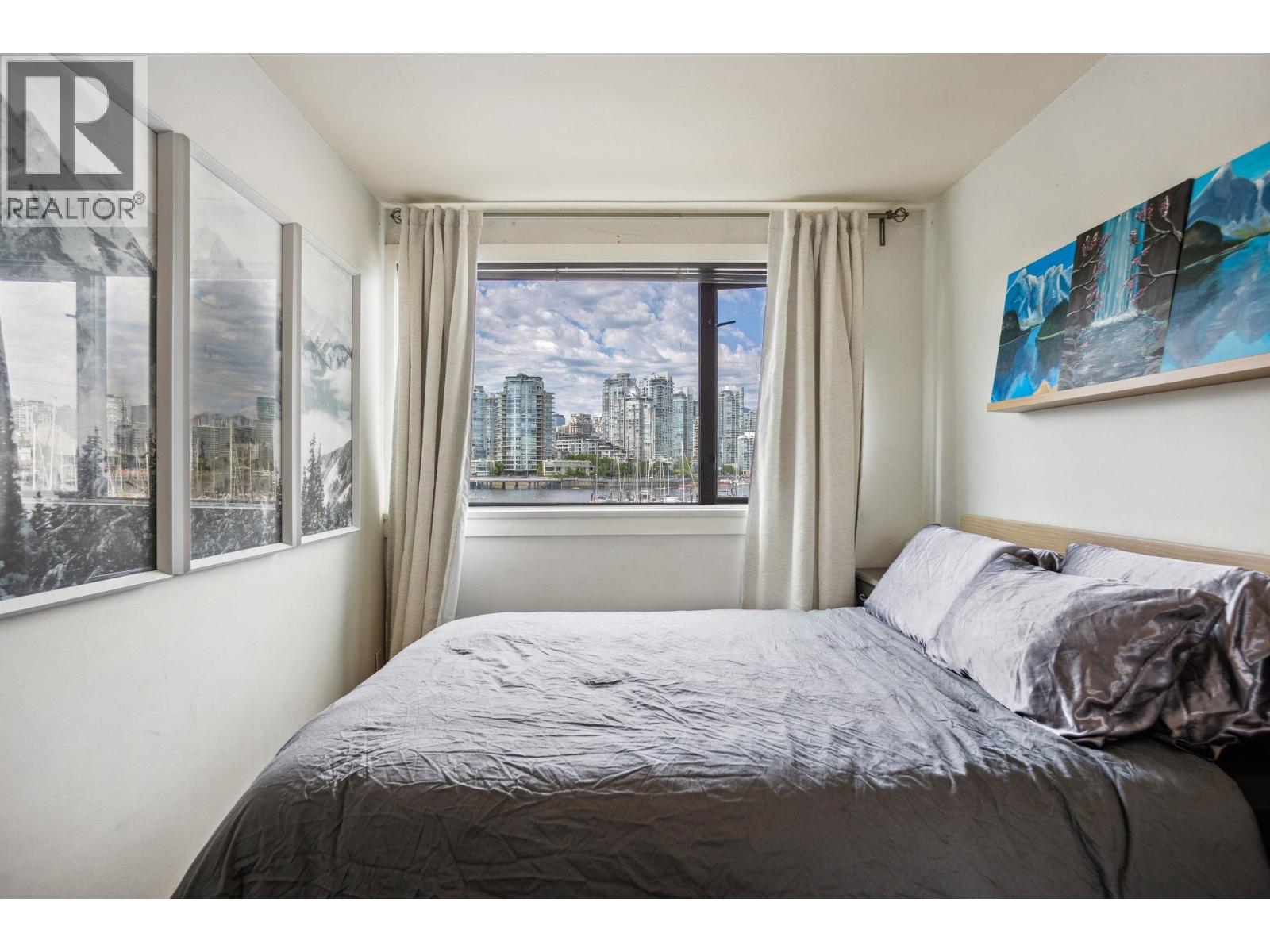 784 Millbank, Vancouver, British Columbia  V5Z 3Z3 - Photo 14 - R3102275