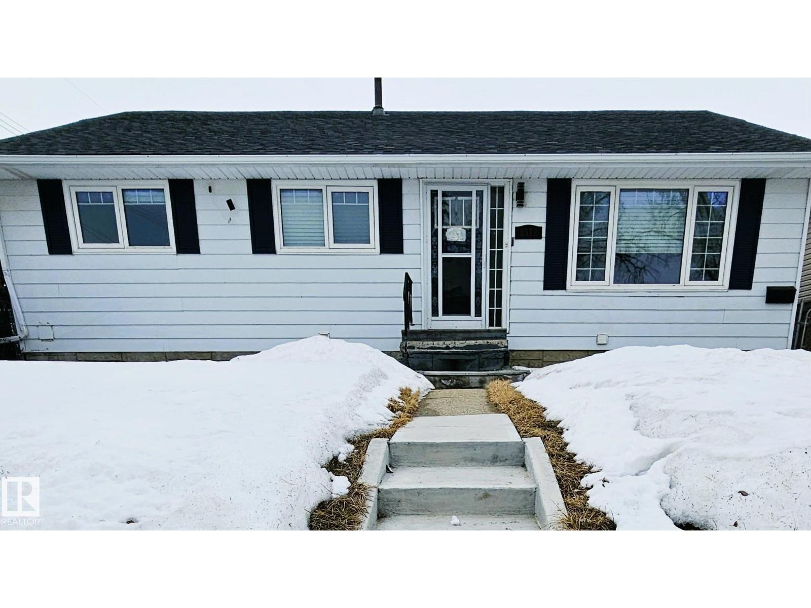 8512 131 Av Nw, Edmonton, Alberta  T5E 0W2 - Photo 2 - E4474754