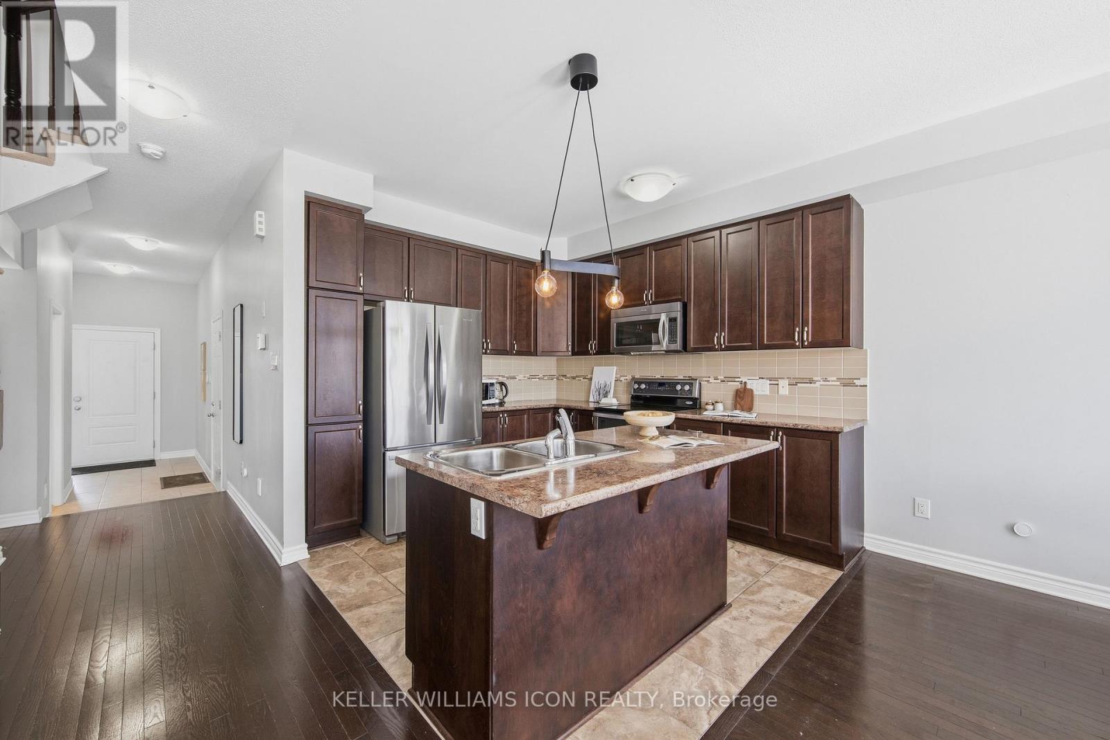 267 Via San Marino Street, Ottawa, Ontario  K2J 5X9 - Photo 9 - X12912160