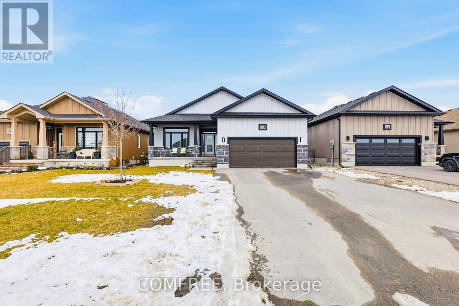 29 SABRINA AVENUE, Quinte West, Ontario