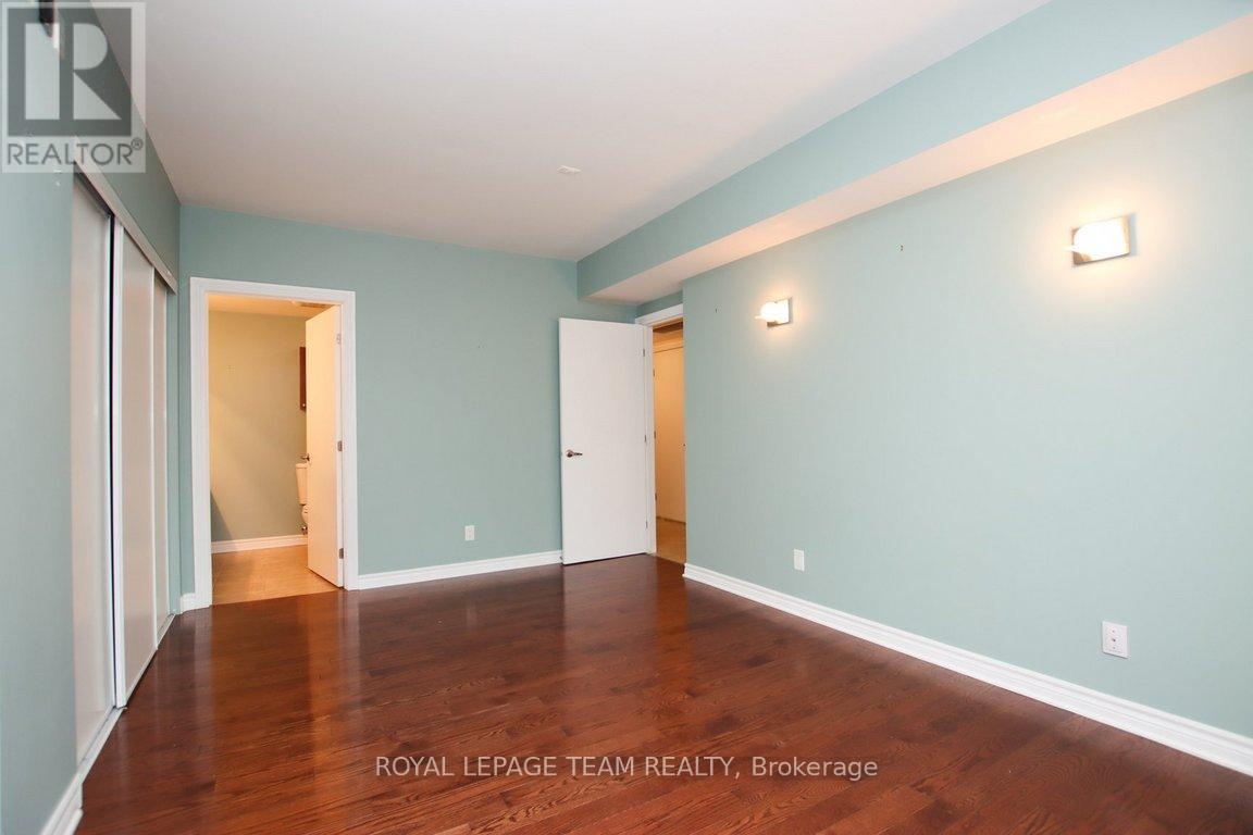 502 - 250 Lett Street, Ottawa, Ontario  K1R 0A8 - Photo 10 - X12912188