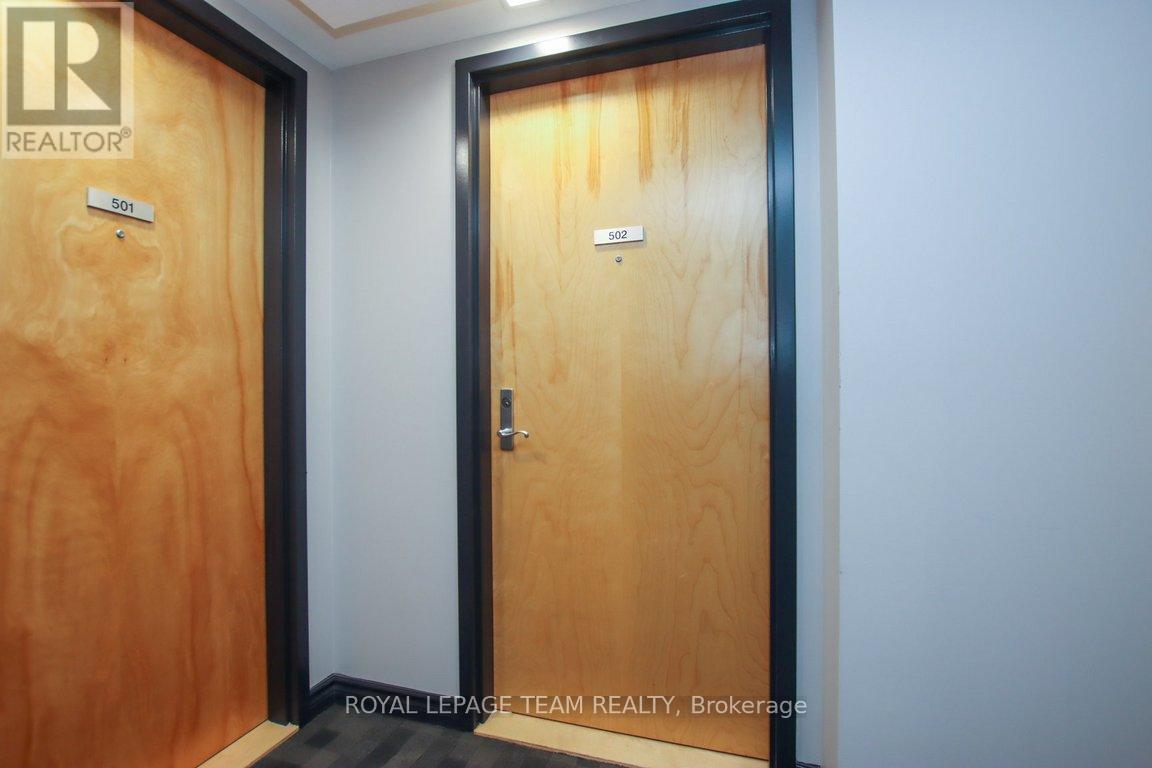 502 - 250 Lett Street, Ottawa, Ontario  K1R 0A8 - Photo 4 - X12912188