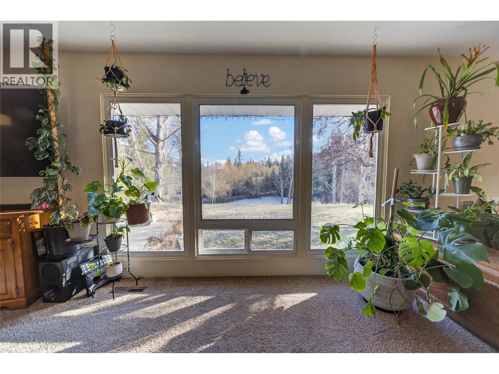 2205 Vidamour Road, Cranbrook, British Columbia  V1C 6W2 - Photo 12 - 10380041