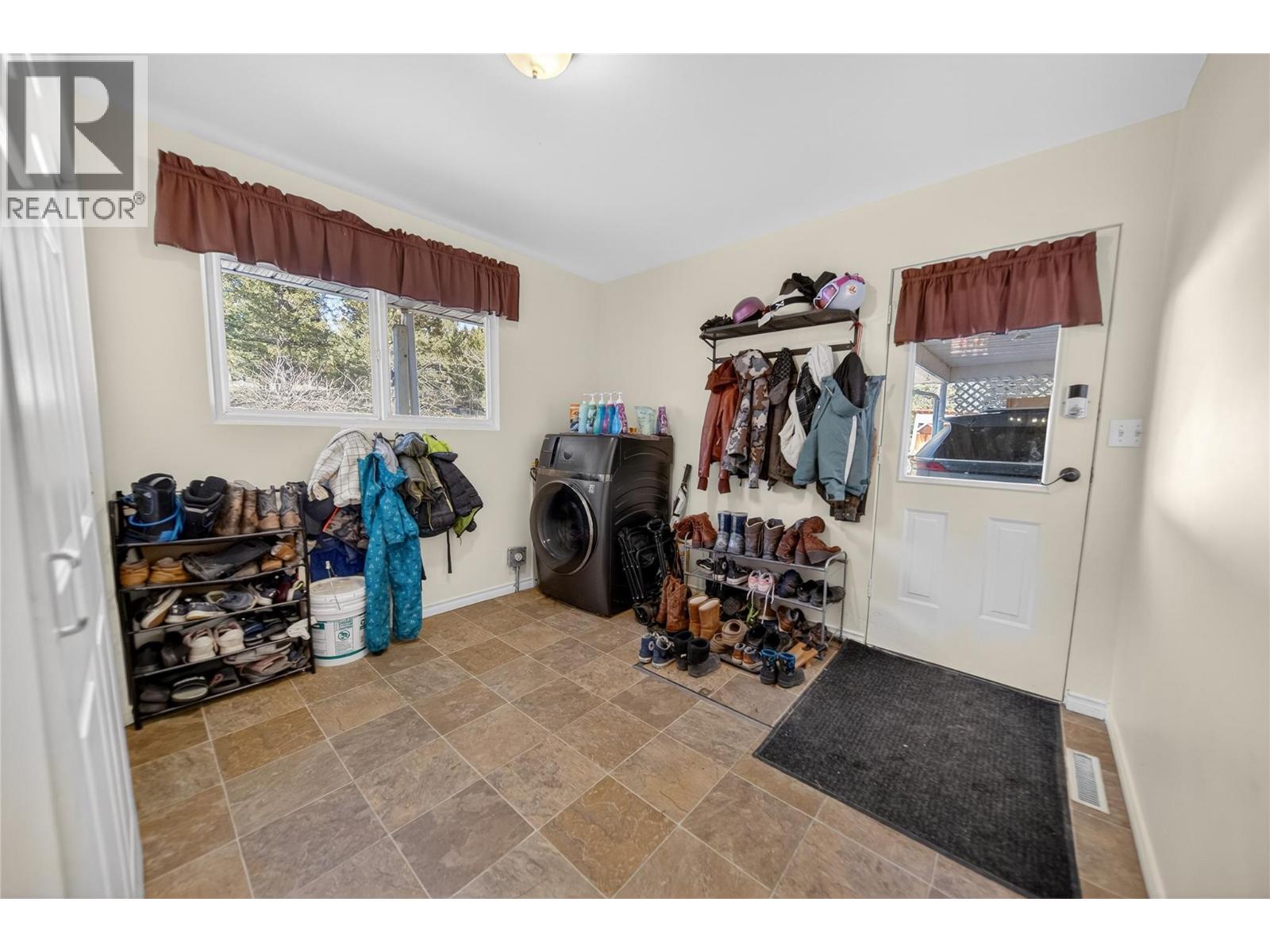 2205 Vidamour Road, Cranbrook, British Columbia  V1C 6W2 - Photo 22 - 10380041