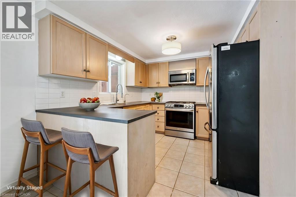 16 Merlene Court, Cambridge, Ontario  N3C 4G1 - Photo 4 - 40803738