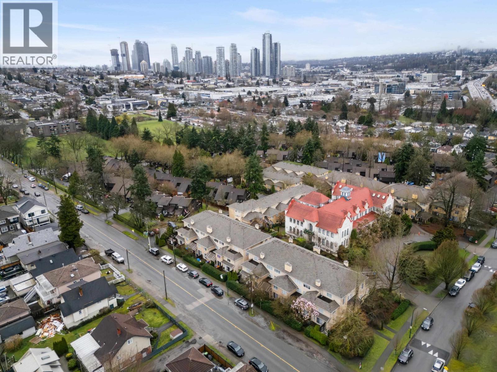 15 3428 Adanac Street, Vancouver, British Columbia  V5K 5H5 - Photo 1 - R3102607