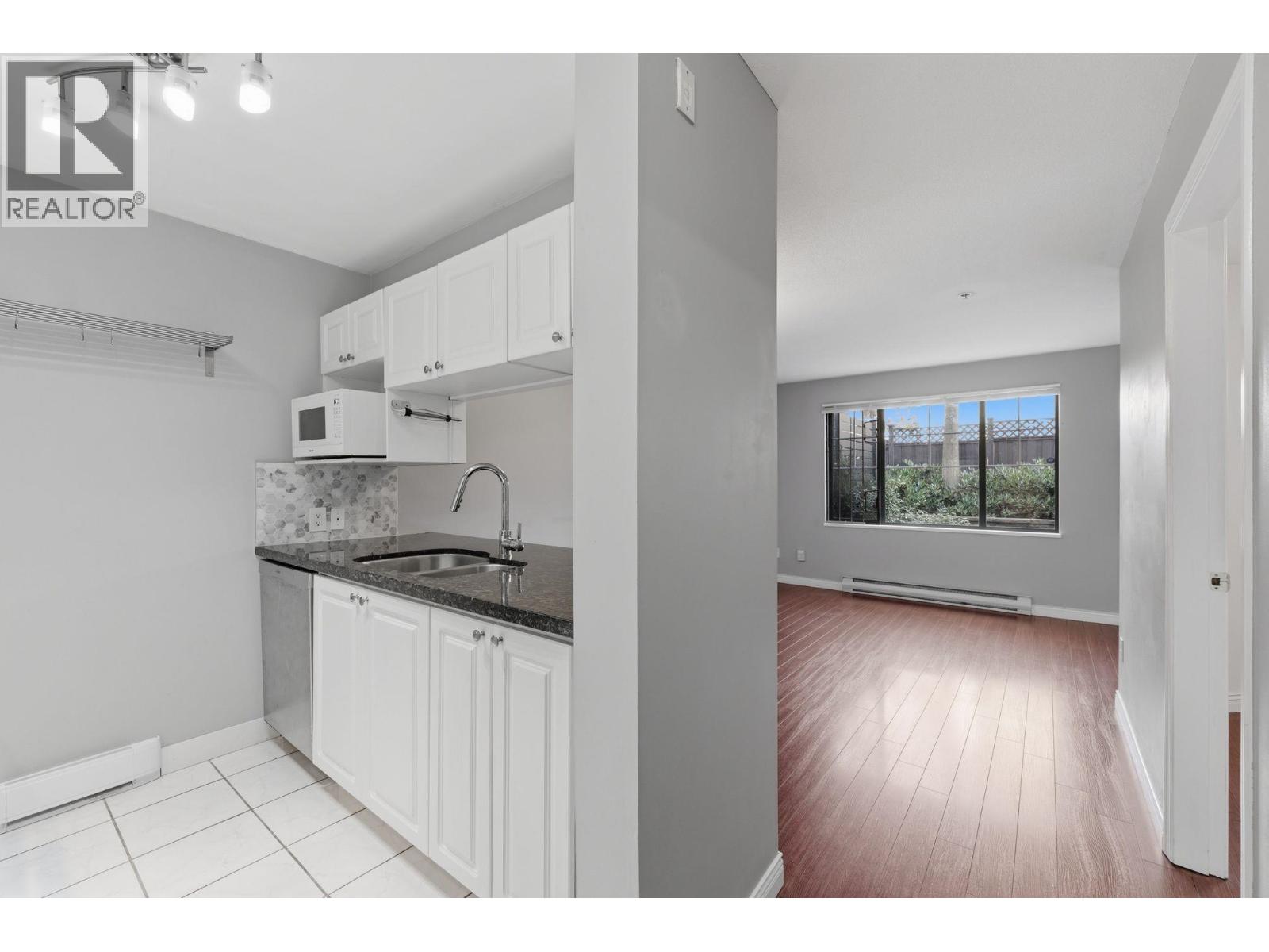 107 929 W 16th Avenue, Vancouver, British Columbia  V5Z 1T3 - Photo 2 - R3102615