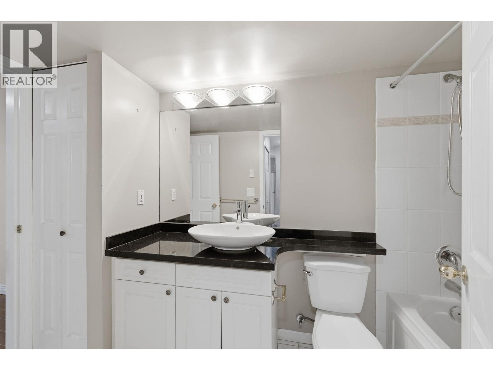 107 929 W 16th Avenue, Vancouver, British Columbia  V5Z 1T3 - Photo 21 - R3102615