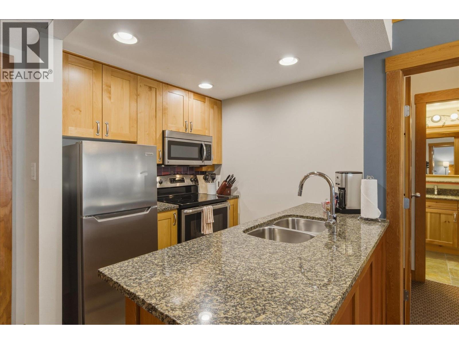 416c 2036 London Lane, Whistler, British Columbia  V8E 0N7 - Photo 13 - R3102621