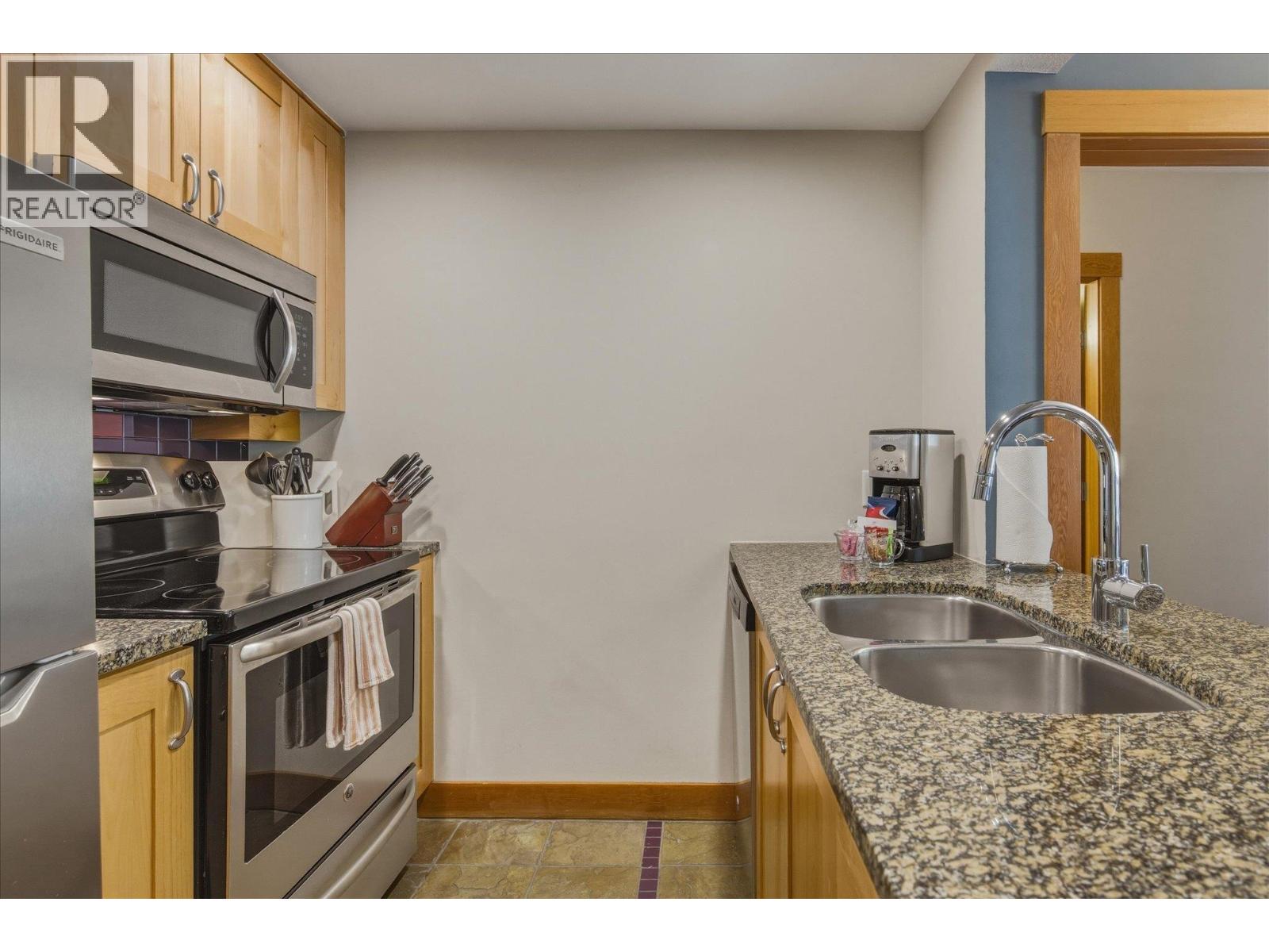 416c 2036 London Lane, Whistler, British Columbia  V8E 0N7 - Photo 15 - R3102621