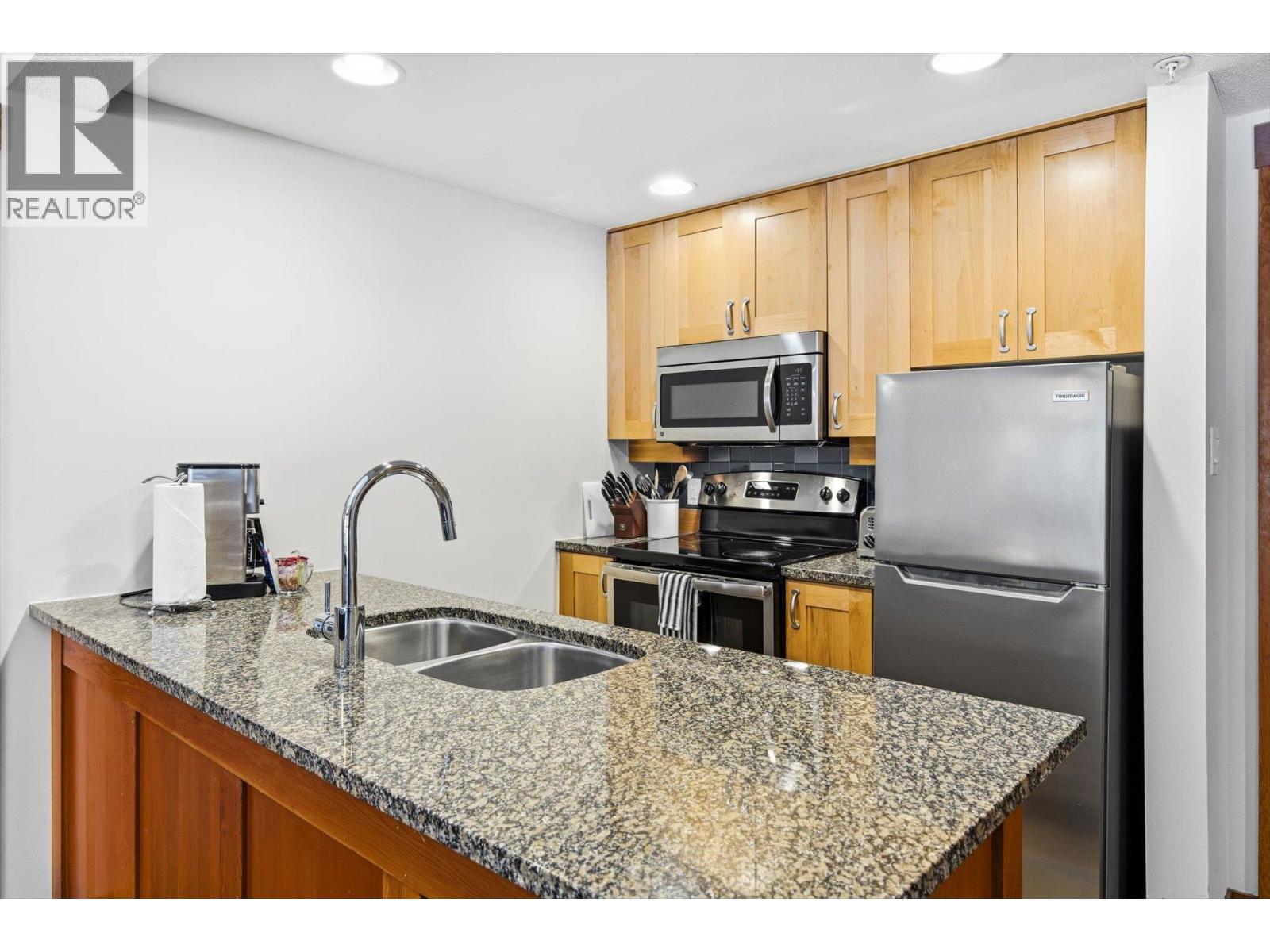 637b 2036 London Lane, Whistler, British Columbia  V8E 0N7 - Photo 13 - R3102624