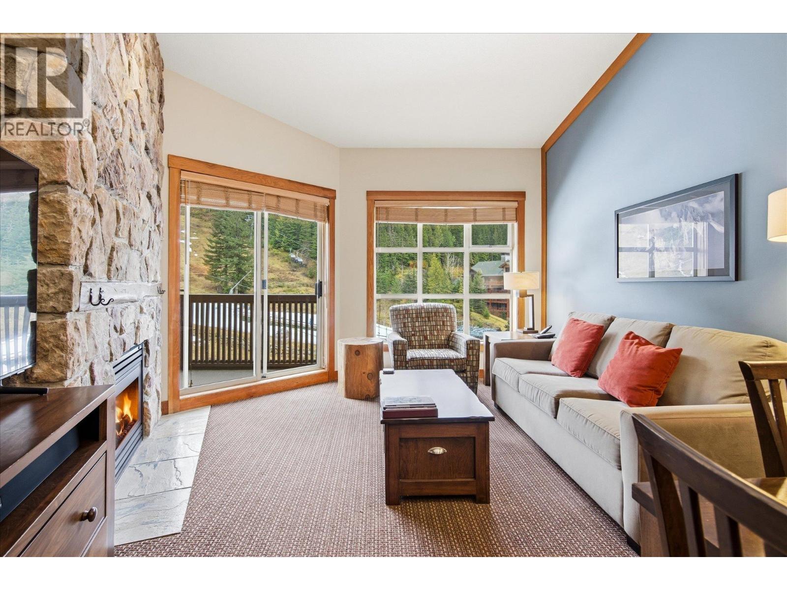 637b 2036 London Lane, Whistler, British Columbia  V8E 0N7 - Photo 2 - R3102624