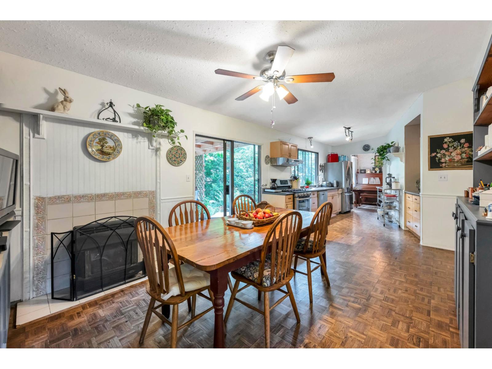 17300 26 Avenue, Surrey, British Columbia  V3Z 0A4 - Photo 9 - R3102500