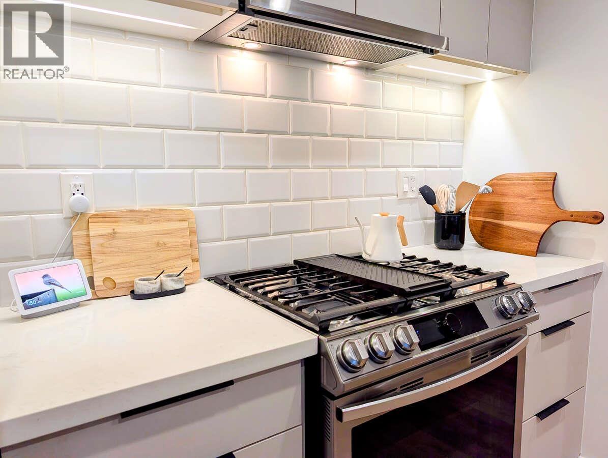 316 3038 St George Street, Port Moody, British Columbia  V3H 0L3 - Photo 2 - R3102640