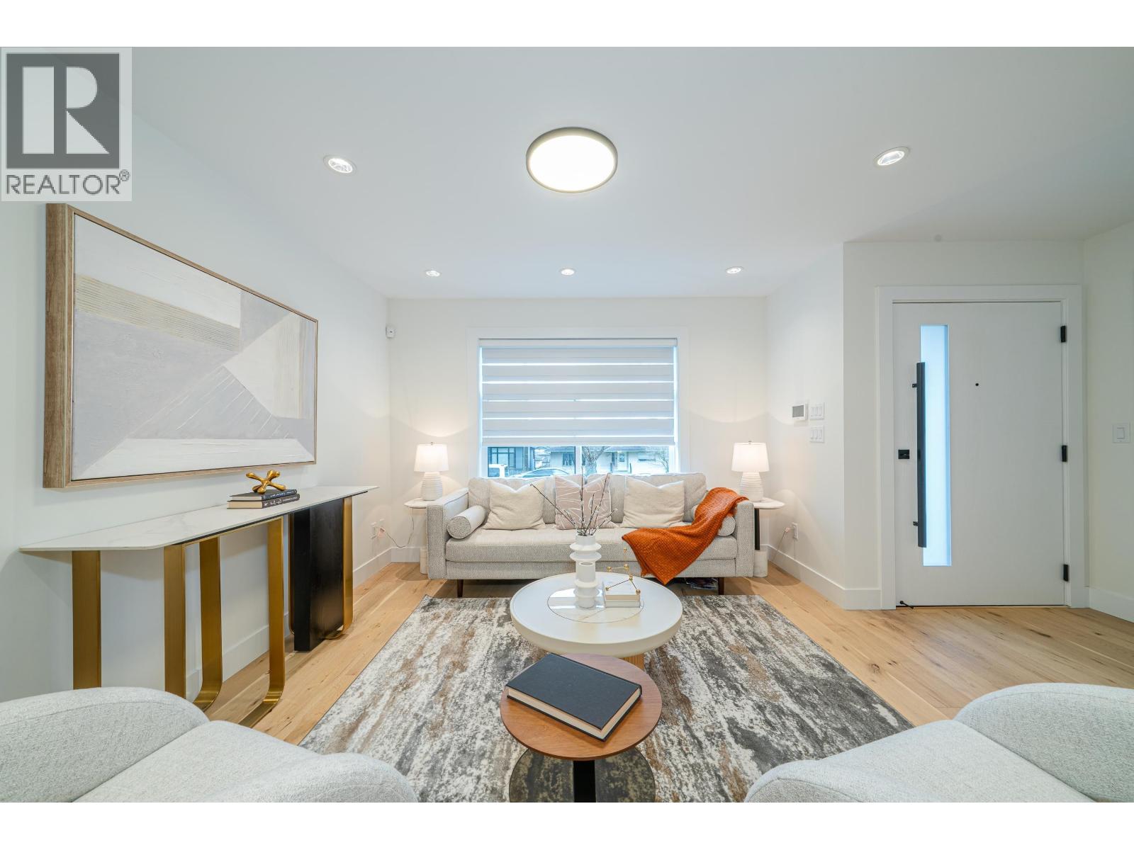 4919 Venables Street, Burnaby, British Columbia  V5B 1X8 - Photo 6 - R3093963