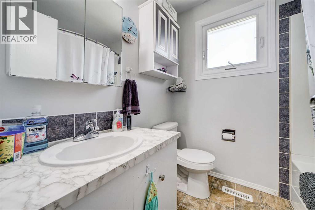 237 Lafayette Boulevard W, Lethbridge, Alberta  T1K 3Z2 - Photo 17 - A2294507