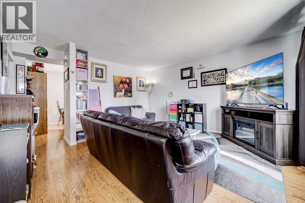 237 Lafayette Boulevard W, Lethbridge, Alberta  T1K 3Z2 - Photo 5 - A2294507