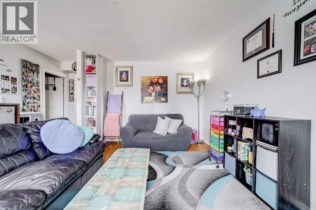 237 Lafayette Boulevard W, Lethbridge, Alberta  T1K 3Z2 - Photo 6 - A2294507