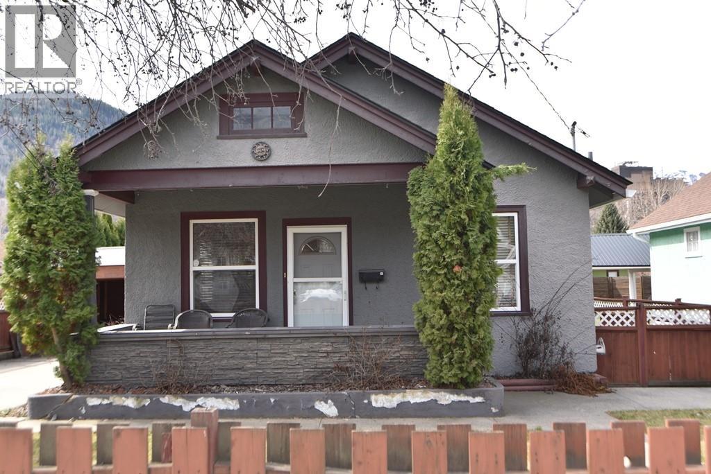 1360 Second Avenue, Trail, British Columbia  V1R 6P6 - Photo 1 - 10377084