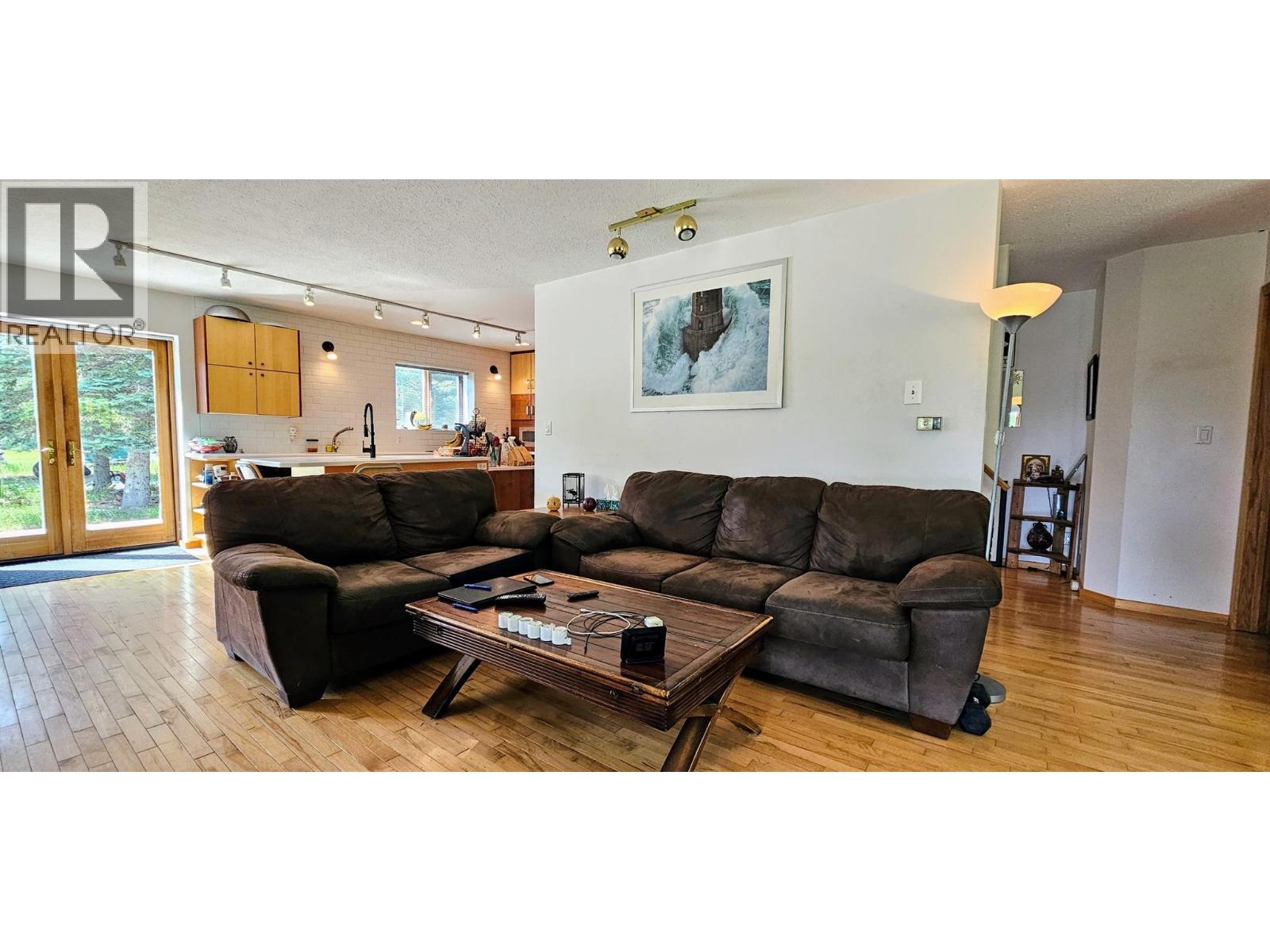 3560 Island Pond Road, Skookumchuck, British Columbia  V0B 2E0 - Photo 20 - 10380430