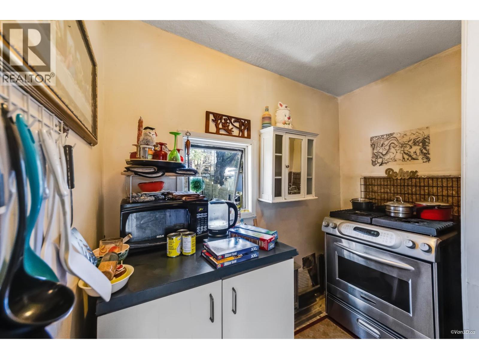 1018 Odlum Drive, Vancouver, British Columbia  V5L 3L6 - Photo 9 - R3102620