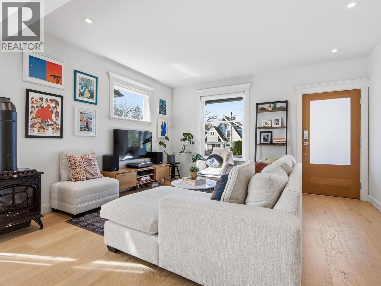 2224 Victoria Drive, Vancouver, British Columbia  V5N 4K6 - Photo 3 - R3102658