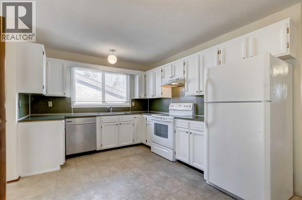 4620 31 Avenue NE, Calgary, Alberta  T1Y 1G9 - Photo 8 - A2288481