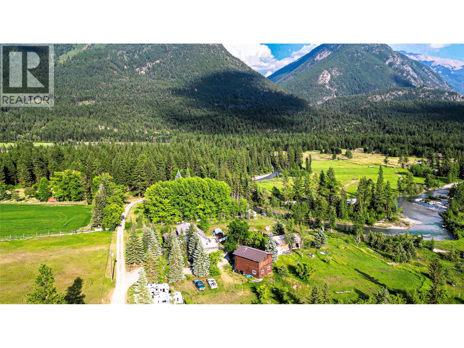 3560 Island Pond Road, Skookumchuck, British Columbia  V0B 2E0 - Photo 56 - 10380430