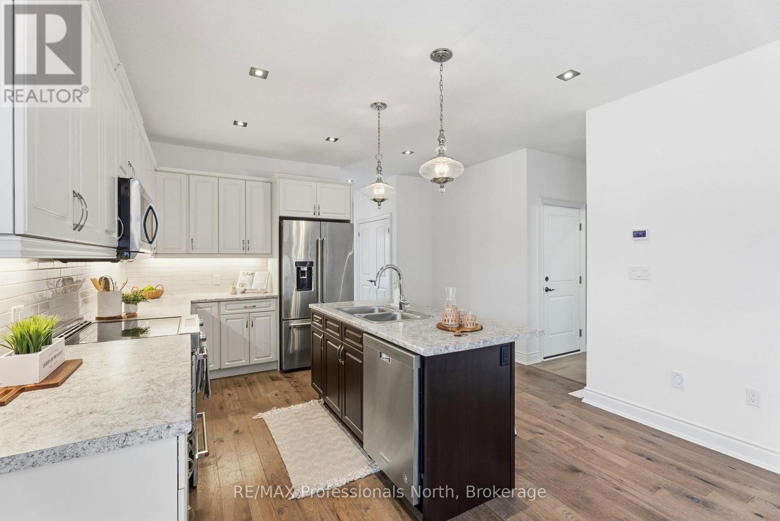 30 Serenity Place, Huntsville, Ontario  P1H 0C4 - Photo 8 - X12912194