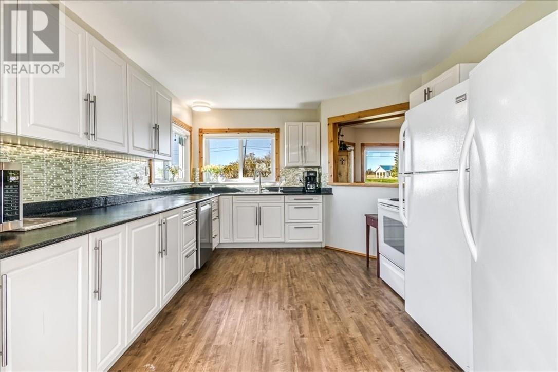 36 Fraser Street, Manitoulin Island, Ontario  P0P 1H0 - Photo 18 - 2126885