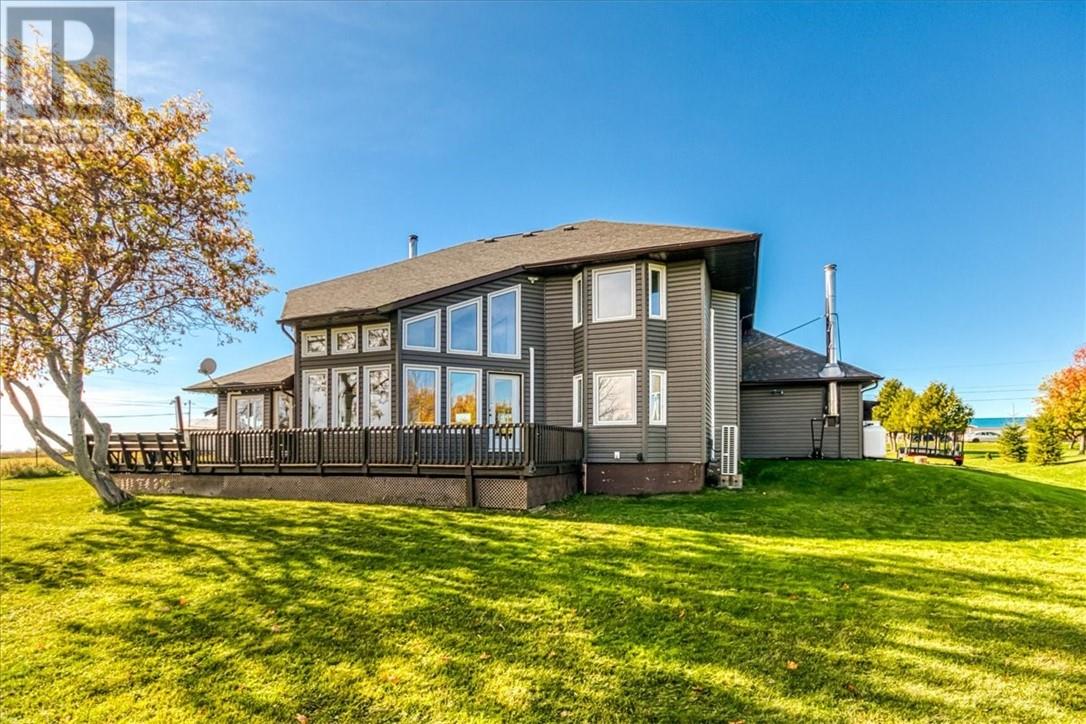 36 Fraser Street, Manitoulin Island, Ontario  P0P 1H0 - Photo 4 - 2126885