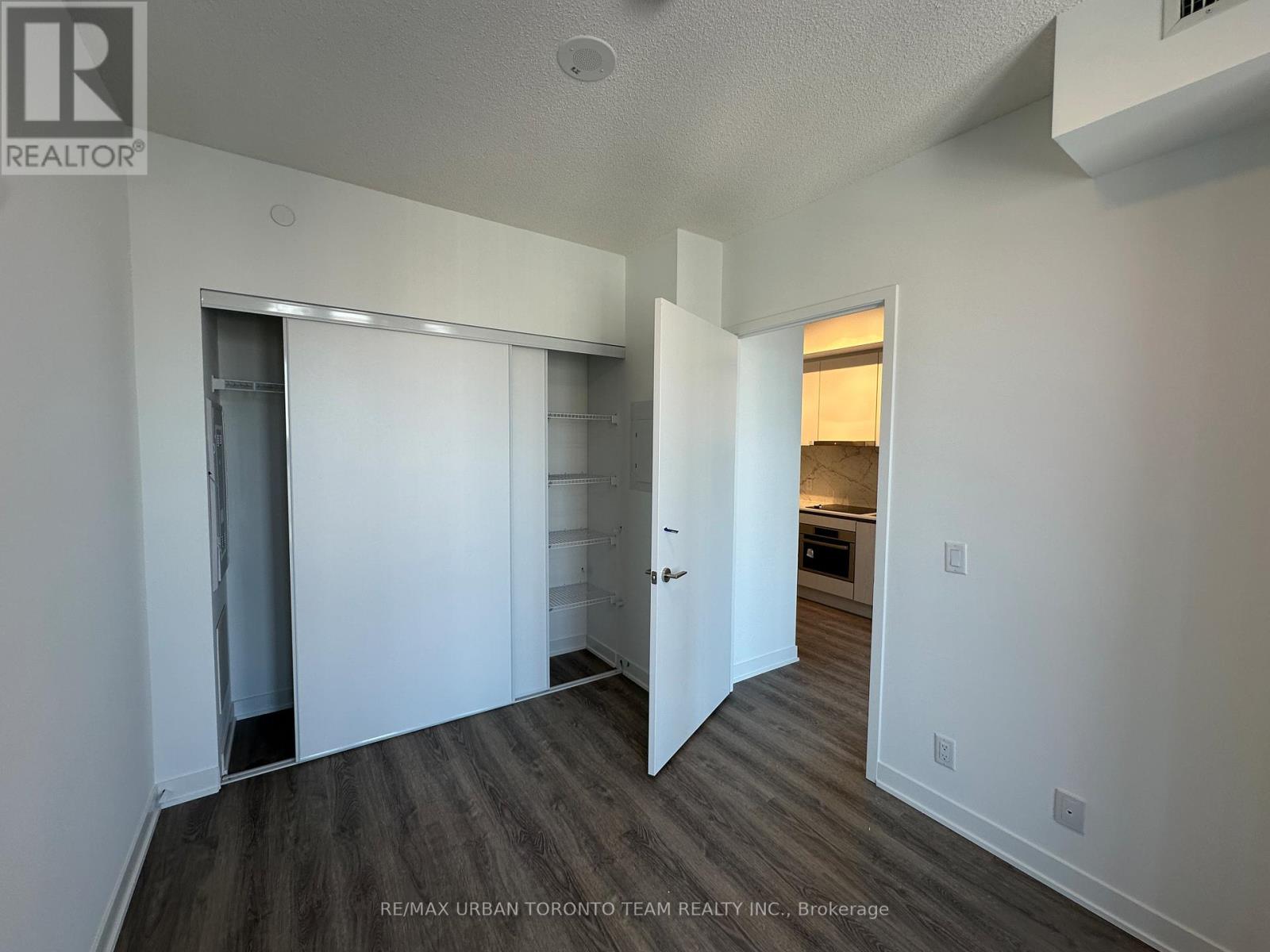 2802 - 180 Front Street E, Toronto, Ontario  M5A 0K9 - Photo 7 - C12912202