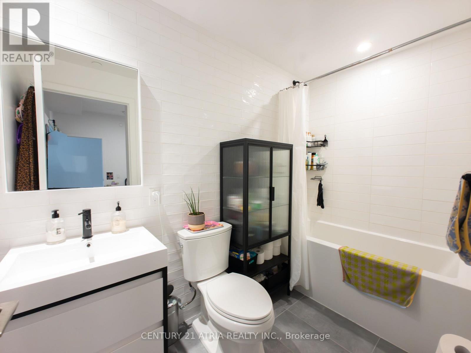 614 - 150 Logan Avenue, Toronto (South Riverdale), Ontario  M4M 0E4 - Photo 2 - E12912206