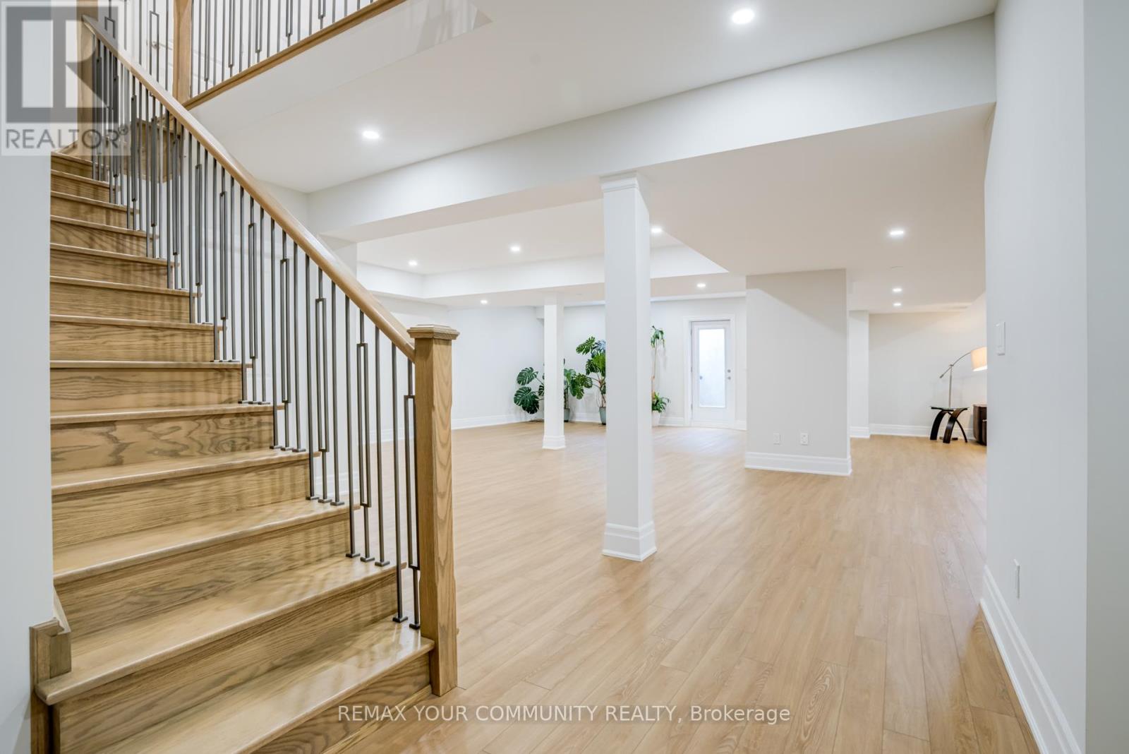 9 Casavant Court, Vaughan, Ontario  L6A 5A5 - Photo 40 - N12912198