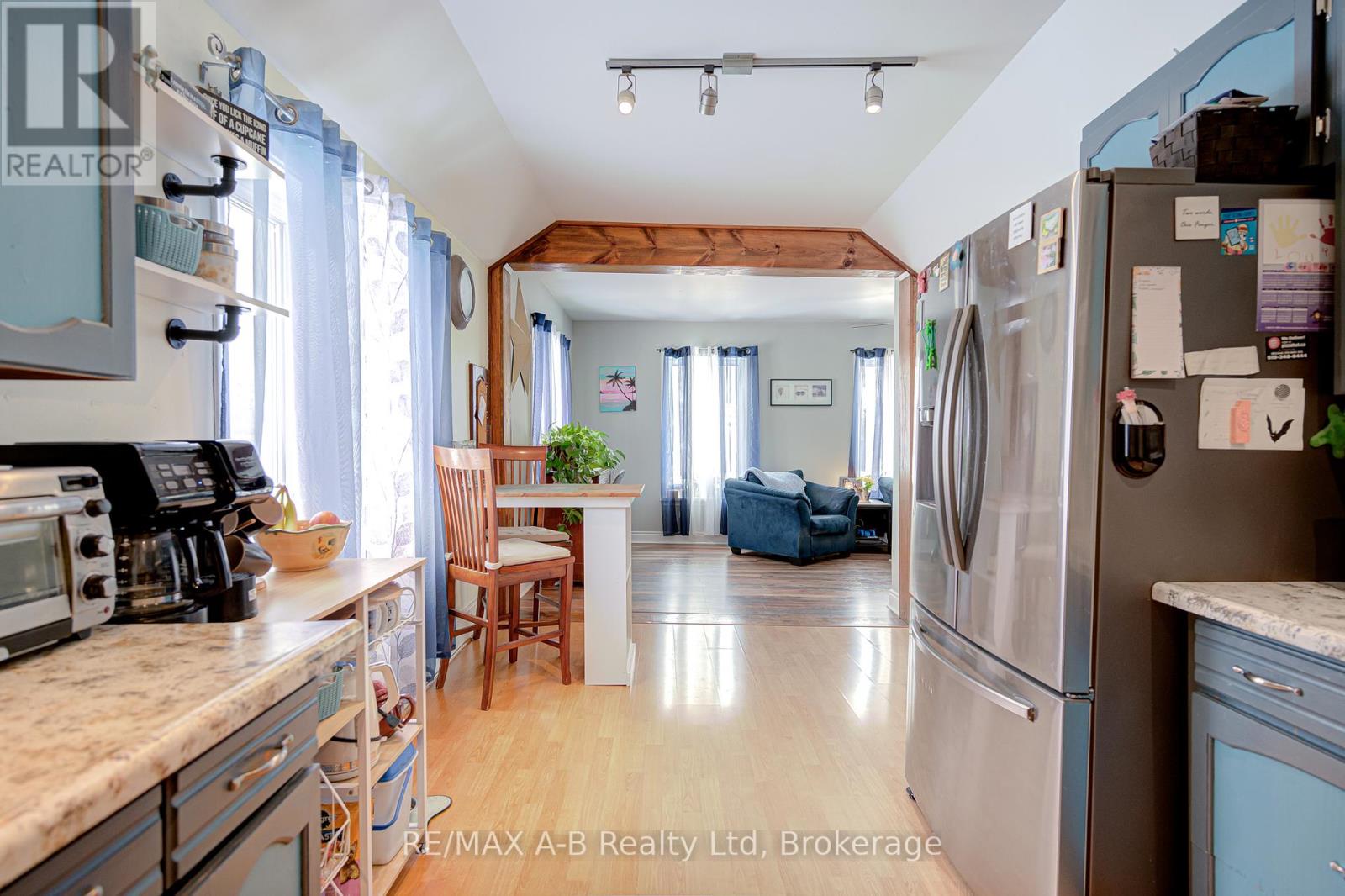 145 St George Street, West Perth, Ontario  N0K 1N0 - Photo 15 - X12900836