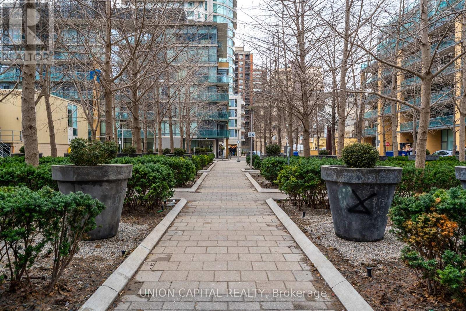 3709 - 1 Yorkville Avenue, Toronto, Ontario  M4W 0B1 - Photo 26 - C12911888