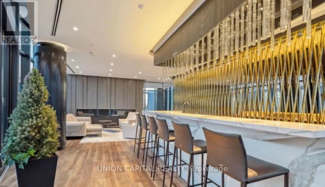 3709 - 1 Yorkville Avenue, Toronto, Ontario  M4W 0B1 - Photo 24 - C12911888