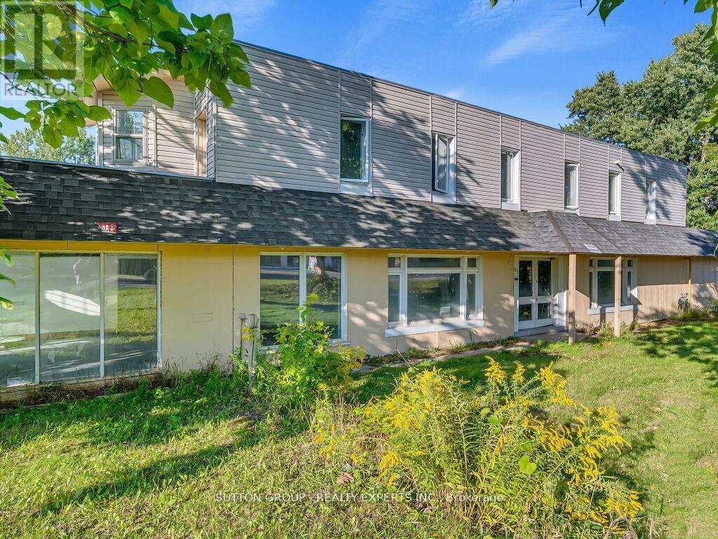 283 Main Courtland Street, Norfolk, Ontario  N4B 2M6 - Photo 3 - X12912156