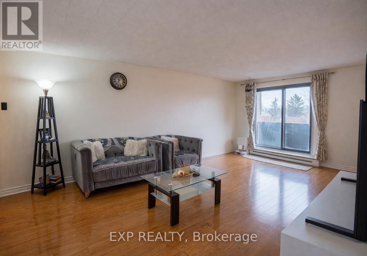 302 - 29 West Avenue, Kitchener, Ontario  N2M 5E4 - Photo 12 - X12912208