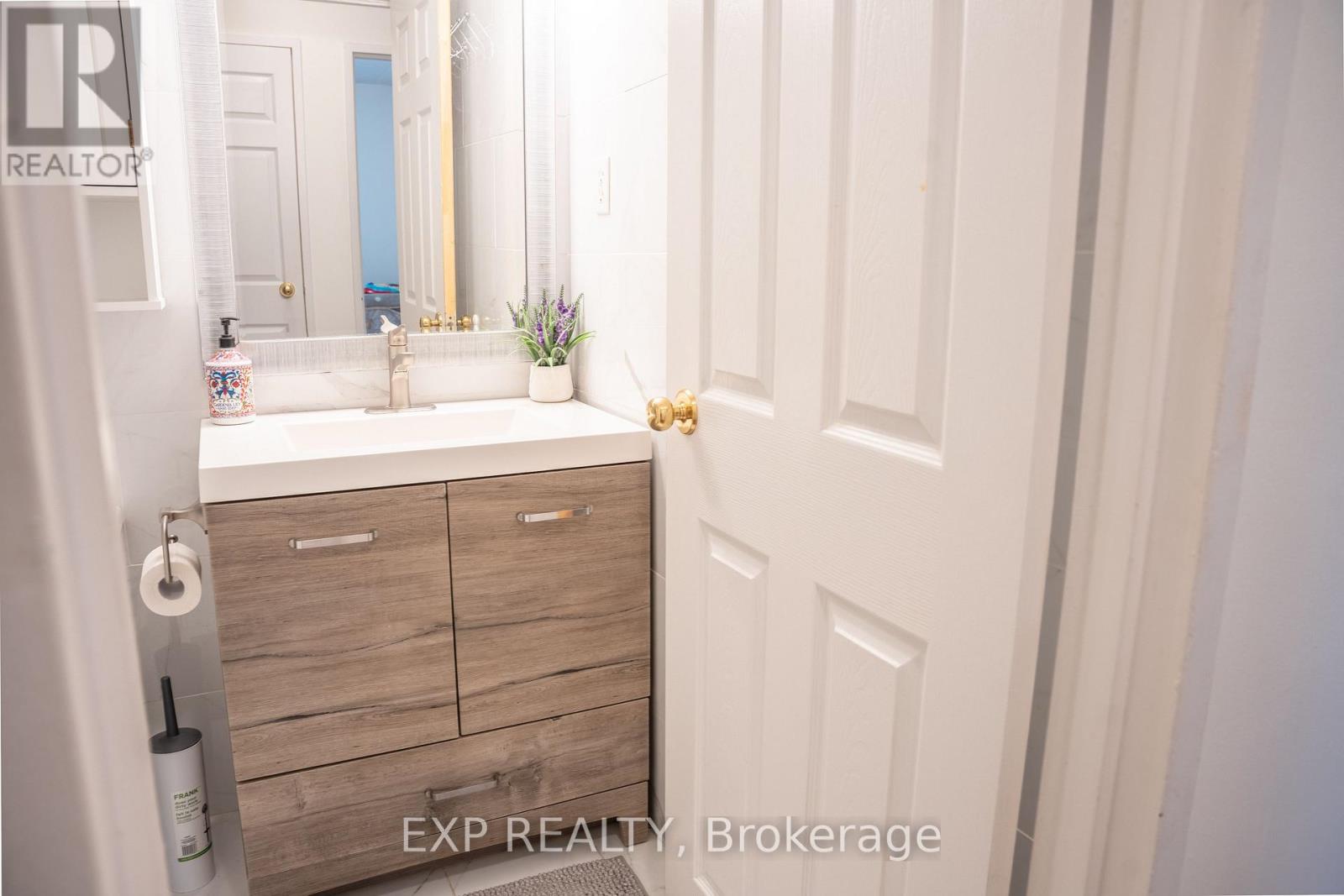 302 - 29 West Avenue, Kitchener, Ontario  N2M 5E4 - Photo 20 - X12912208