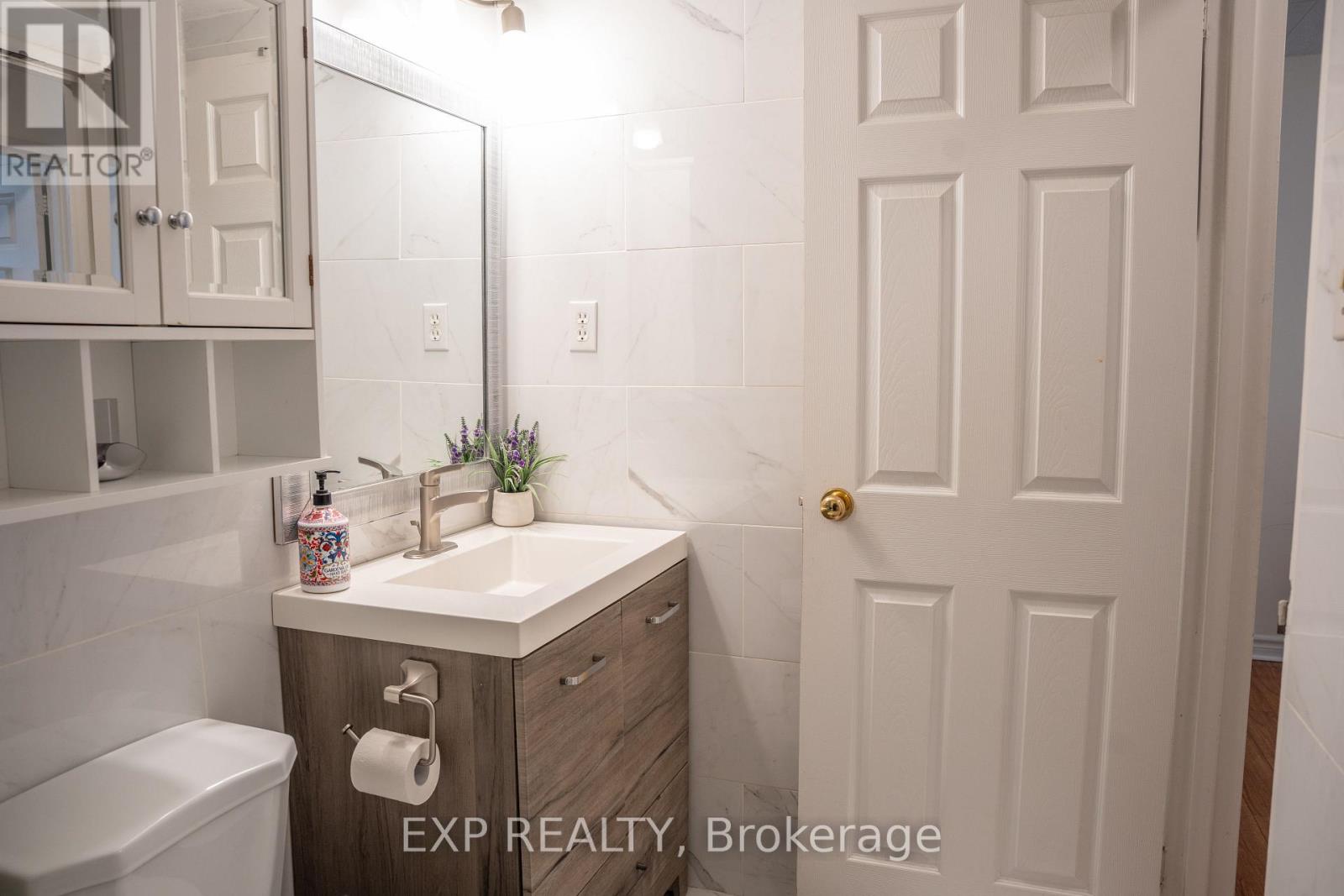 302 - 29 West Avenue, Kitchener, Ontario  N2M 5E4 - Photo 21 - X12912208