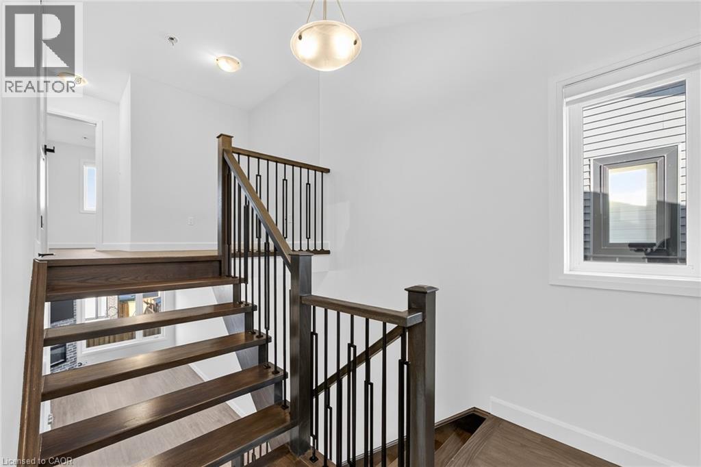 47 Bensley Lane Lane, Hamilton, Ontario  L9C 0E7 - Photo 17 - 40814444