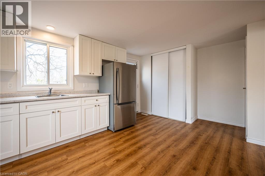 46 Karen Walk Unit# A, Waterloo, Ontario  N2L 5X2 - Photo 12 - 40812576